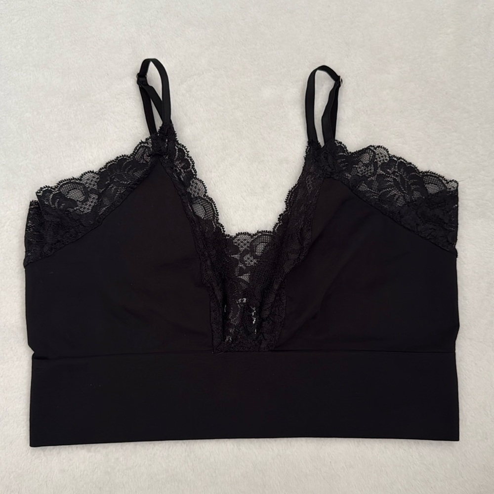 Scala | Pullover Lace Trim Triangle Bralette Bra Made in Brazil  (US 36/EU 46)